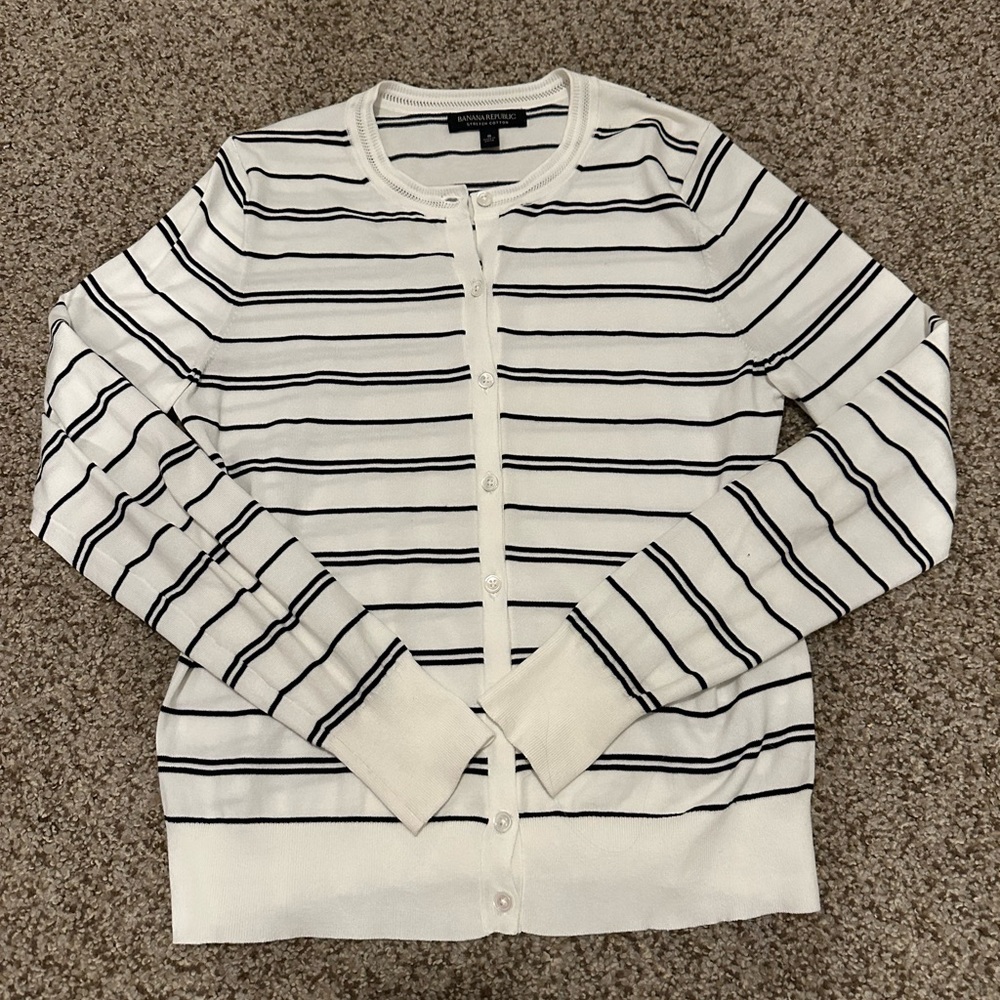 Banana Republic Sweater/Cardigan Size Small